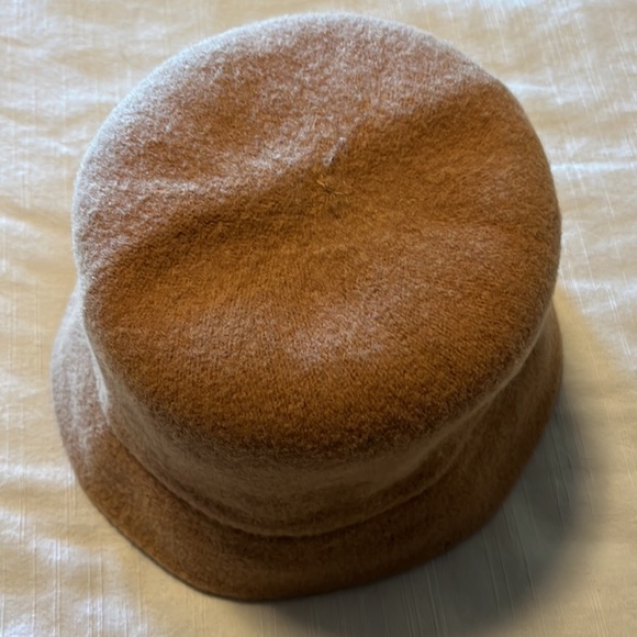 Nine West bucket hat. - Picture 5 of 6